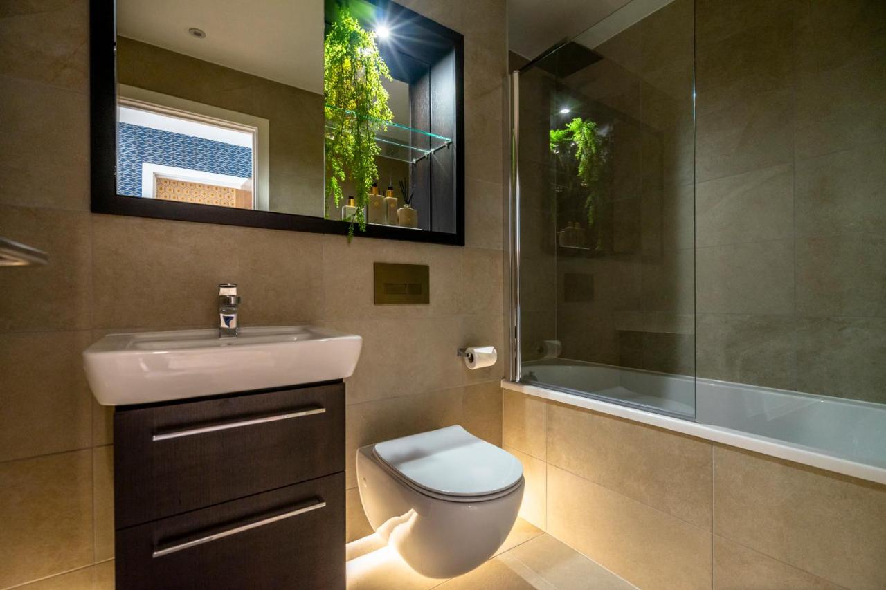 Waterside Retreat @ Ryedale House Apartment ยอร์ค ภายนอก รูปภาพ